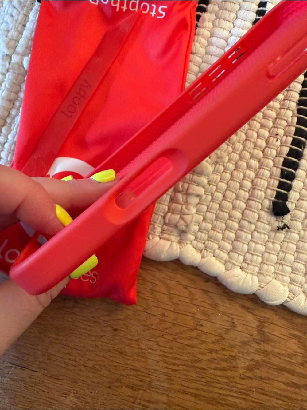 Loopy Case - Picture 3 of 3